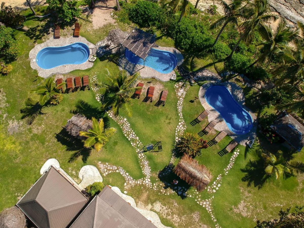Barefoot Kuata Island Resort Exterior photo