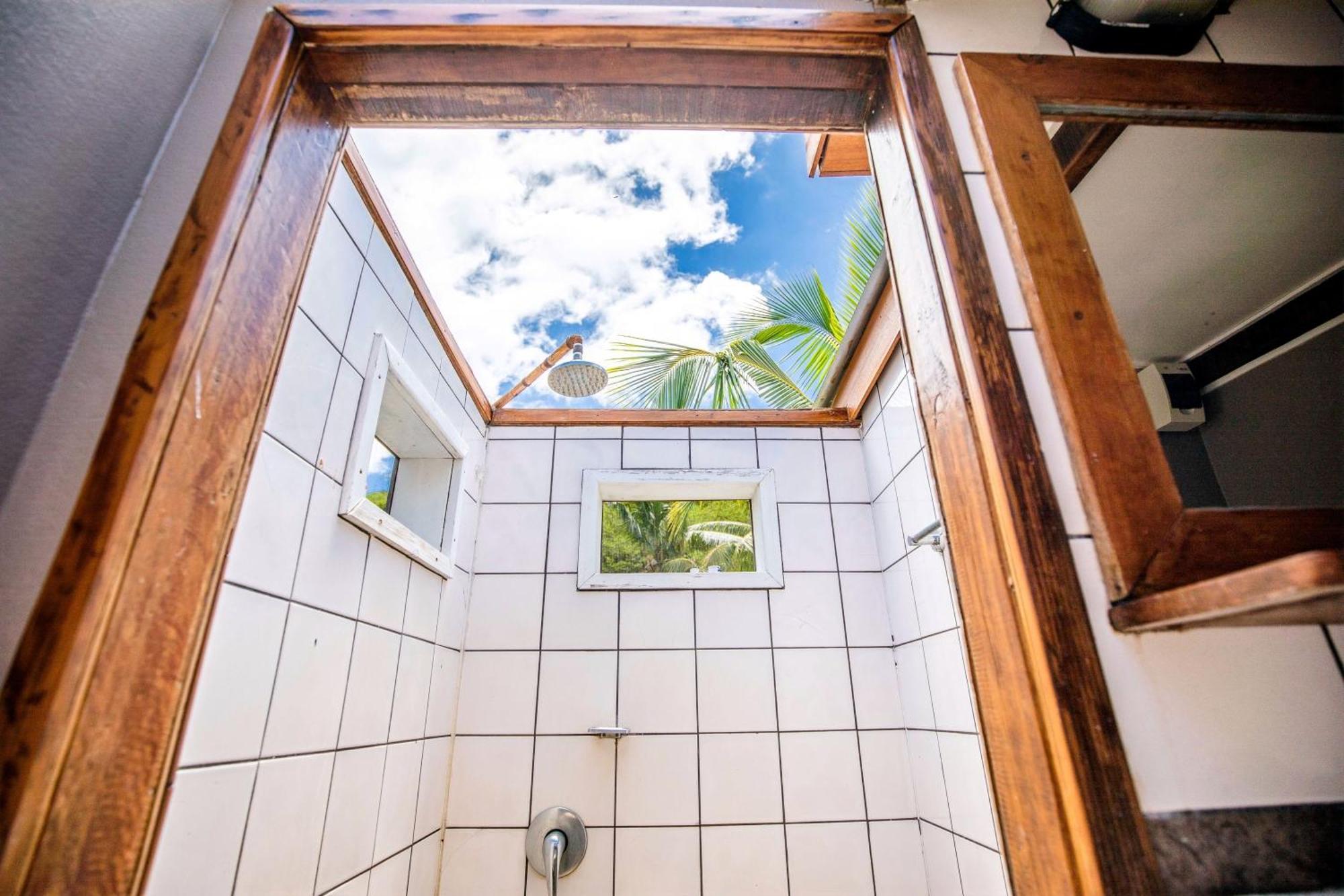 Barefoot Kuata Island Resort Exterior photo